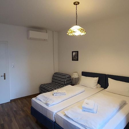 Hotel Pension Graf Konstanz Bagian luar foto